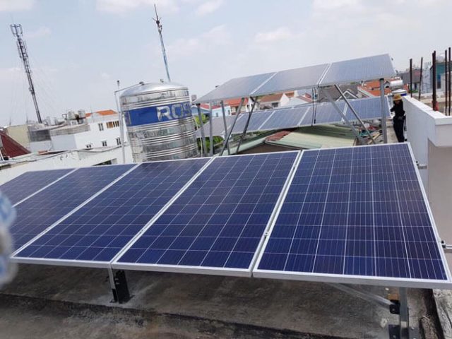 Lắp đặt năng lượng mặt trời