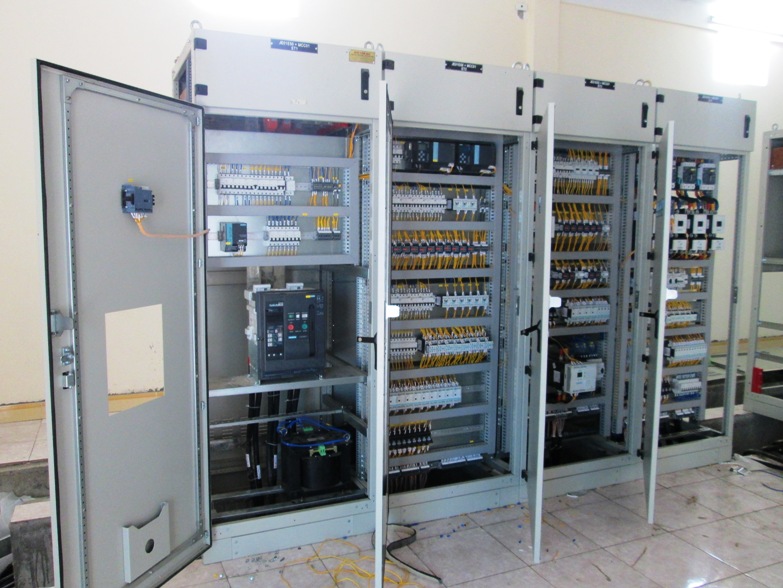 Tủ điện điều khiển động cơ MCC